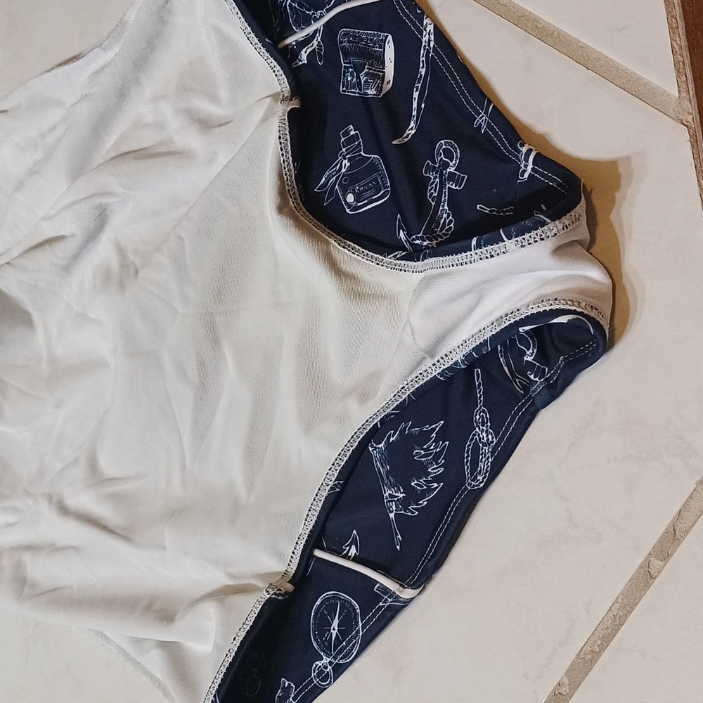 Swimsuit - Picture 7 of 10